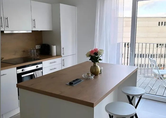 2 Bedrooms Luxury Apartment - Guillemins